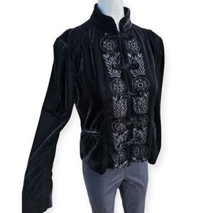 🖤 Cropped Velvet Blazer | Embroidered | Snap Front | Size M